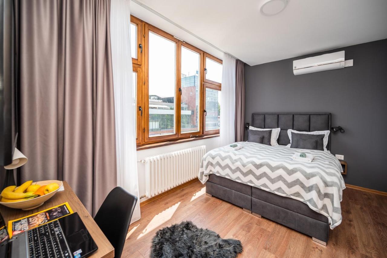Modern And Bright Apartments - Main Street SJJ Extérieur photo